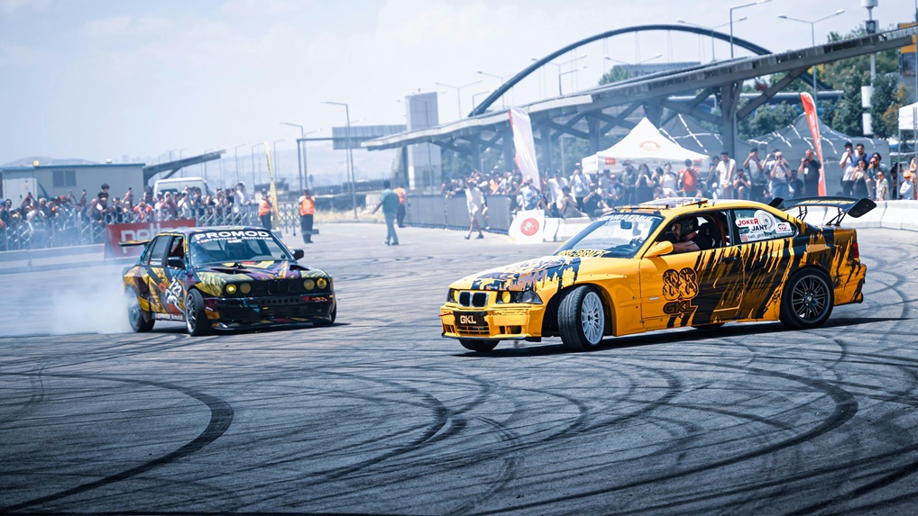 drift master czyli pokaz i zawody w driftingu 